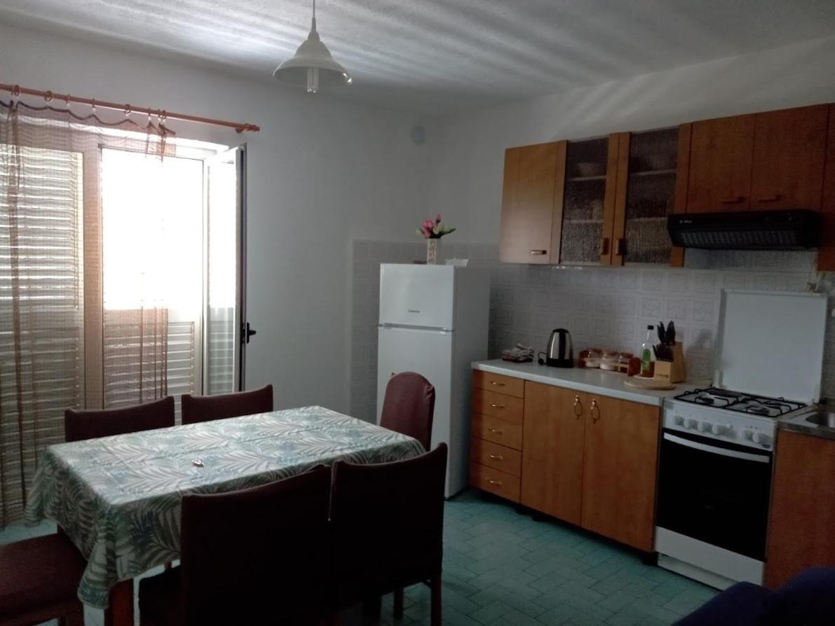 Apartment For 6 In Makarska Centar Εξωτερικό φωτογραφία