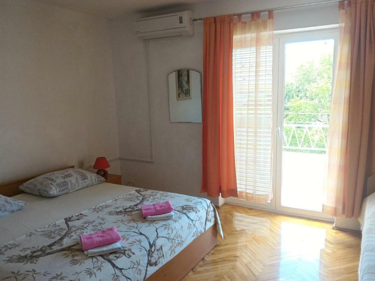 Apartment For 6 In Makarska Centar Εξωτερικό φωτογραφία