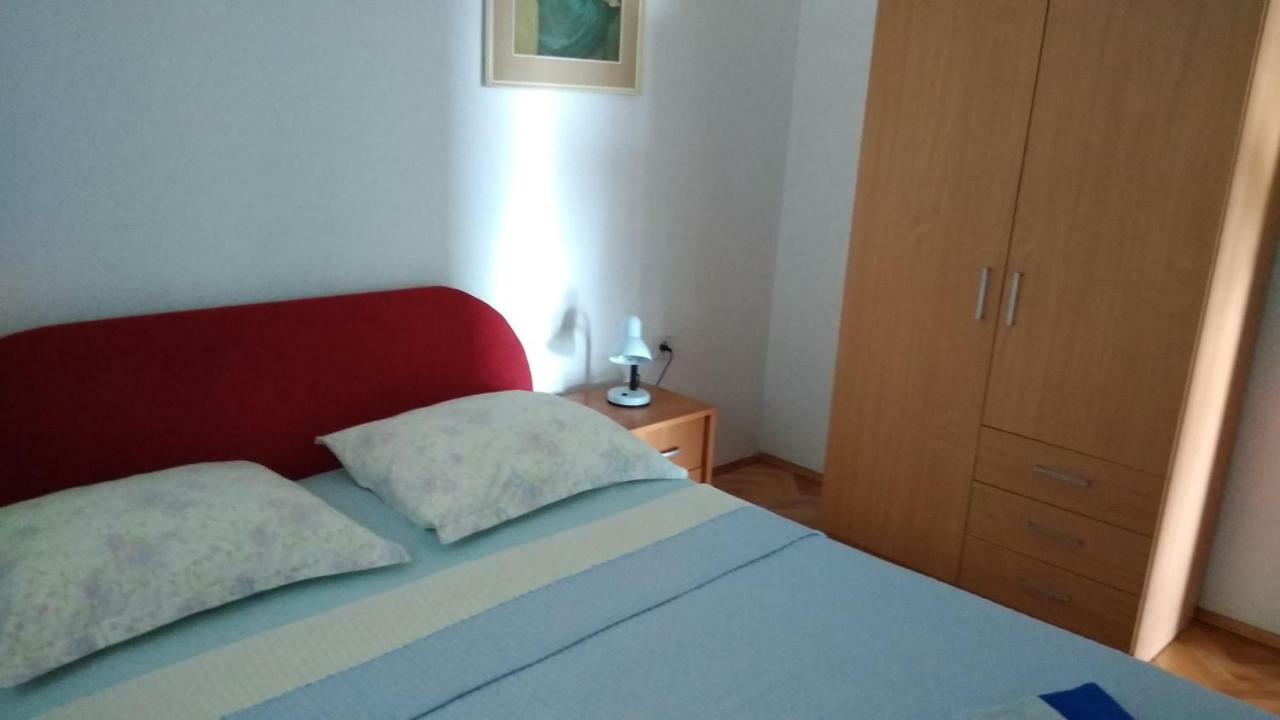 Apartment For 6 In Makarska Centar Εξωτερικό φωτογραφία